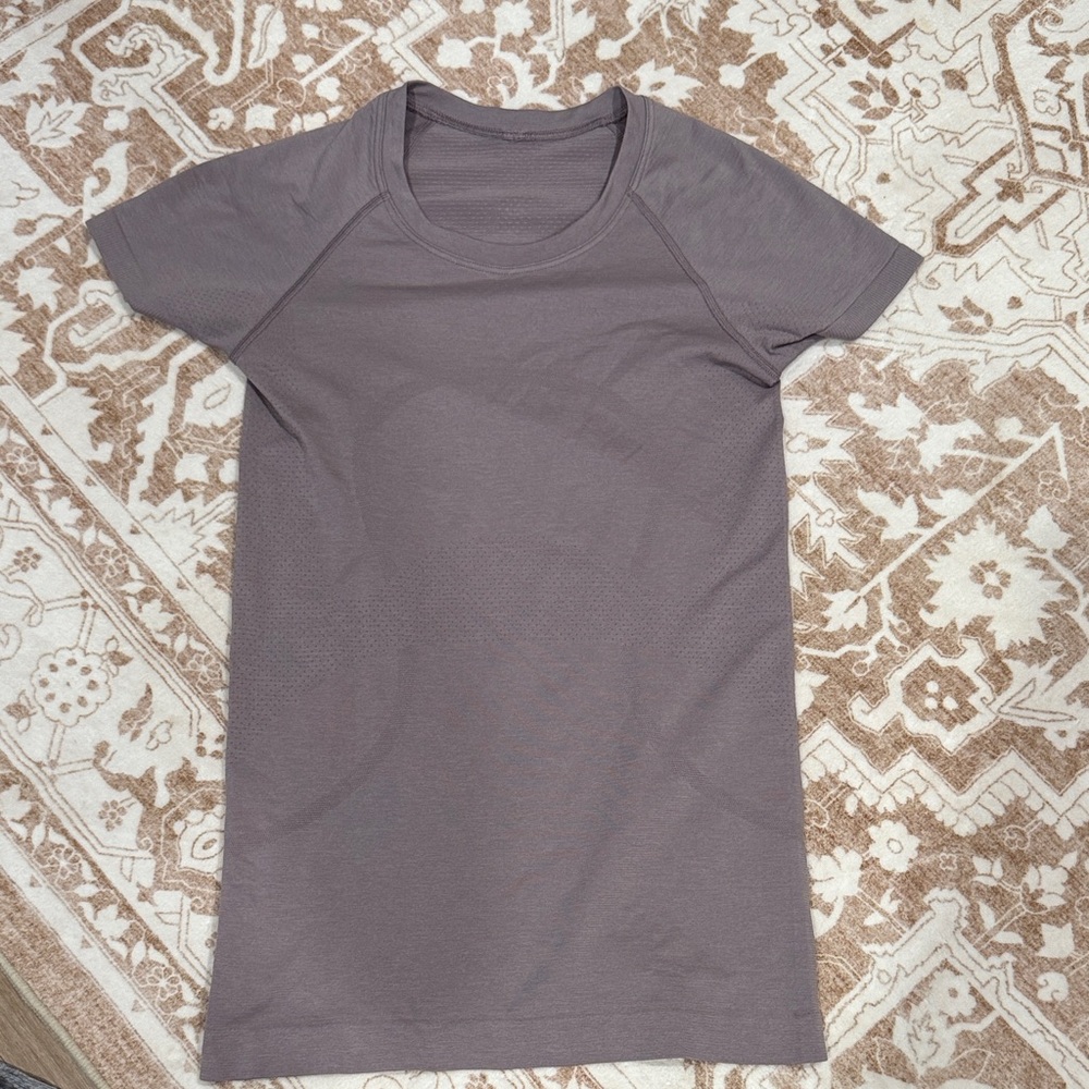 Lululemon Swiftly Tech Short Sleeve Shirt 2.0